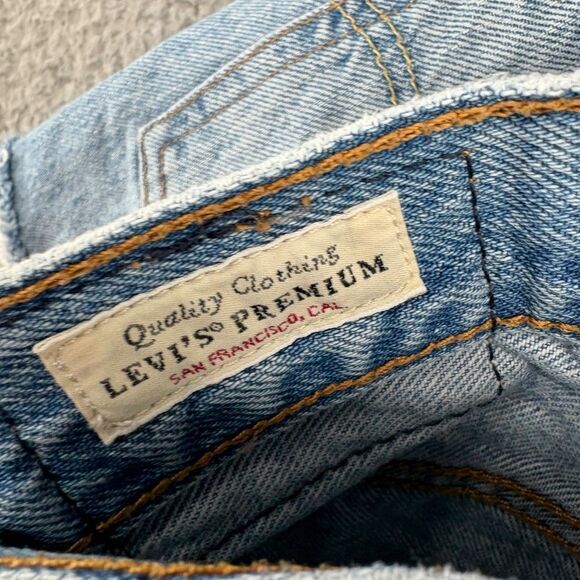 Levi 501 Distressed Denim Shorts High Waisted Sz 25 light blue - Picture 10 of 12